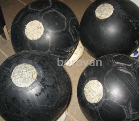 50 % futsalových lôpt púšťa na tomto mieste 